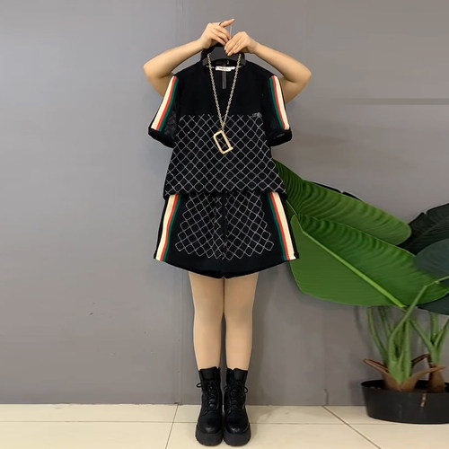 圆领钻点菱格短袖（两件套）短裤