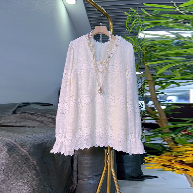 大码女装V领微喇袖口蕾丝衫