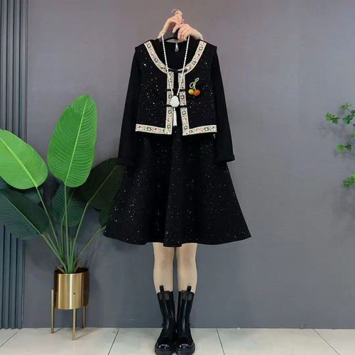 拼色边盘扣马甲长袖收腰连衣裙