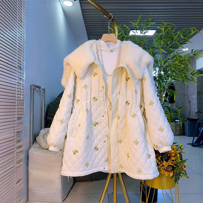 加肥毛毛披肩领满身蝴蝶结轻薄棉服胖妹妹法式设计感洋气保暖外套,女装/女士精品,大码棉服,淘宝优惠券,粉丝福利购,淘宝优惠卷