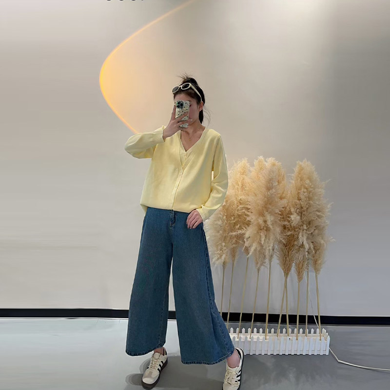 胖妹妹拼接V领长袖针织小衫大码女装纯色简约糖果色韩版休闲上衣