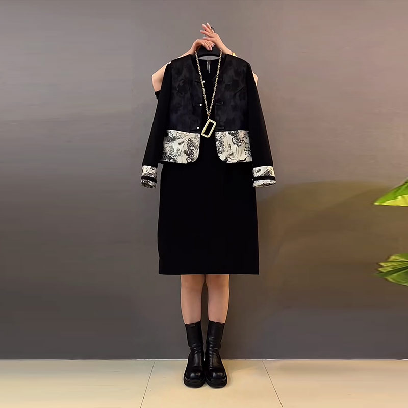 拼色底摆盘扣马甲长袖连衣裙套装