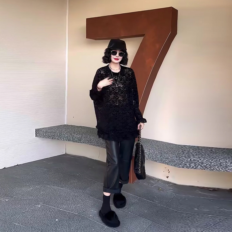 大码微喇袖口蕾丝小衫