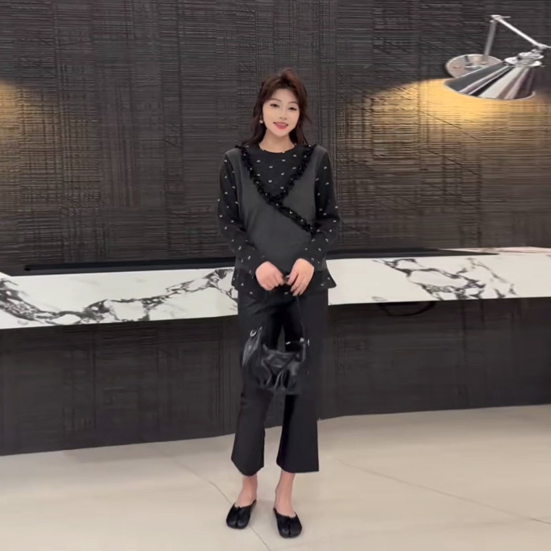 加肥拼色马甲蝴蝶结长袖上衣宽松遮肚子胖妹妹减龄百搭设计感小衫,女装/女士精品,大码内搭,淘宝优惠券,粉丝福利购,淘宝优惠卷