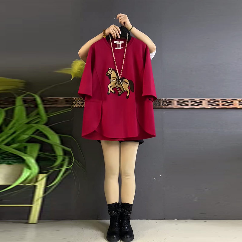 加肥短袖圆领侧开叉T恤衫