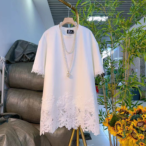 加肥拼接蕾丝底摆短袖上衣