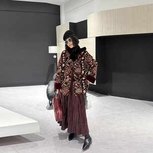 法式 女装 气质复古风洋气百搭棉服上衣 口花纹外套大码 胖妹妹毛毛袖