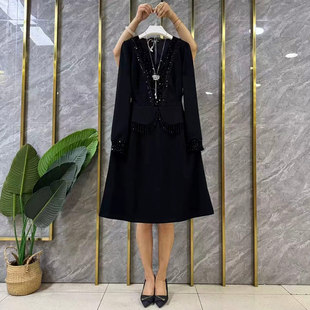 加大码女装V领长袖收腰连衣裙气质轻熟风高级感秋季款胖妹妹长裙