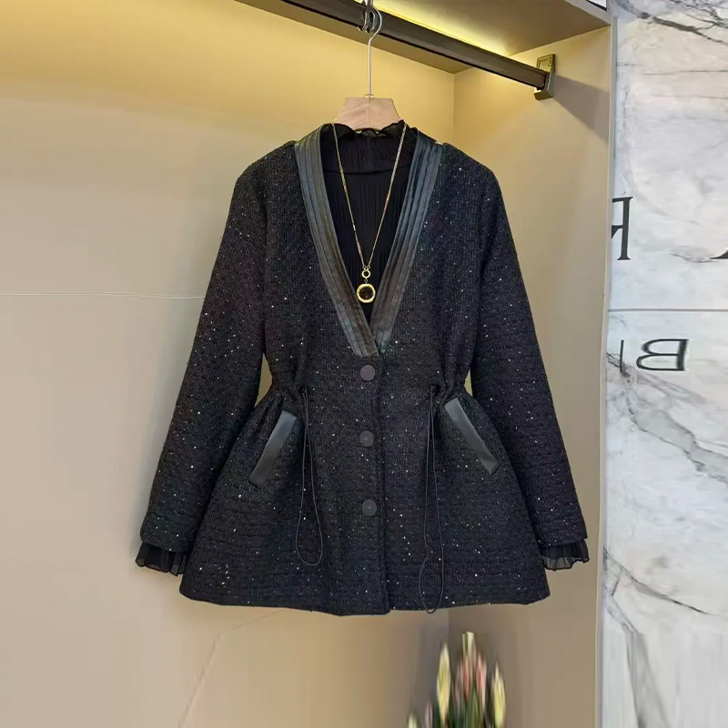 V领拼皮边长袖收腰外套