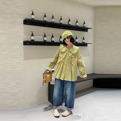 胖妹妹娃娃领荷叶边长袖上衣