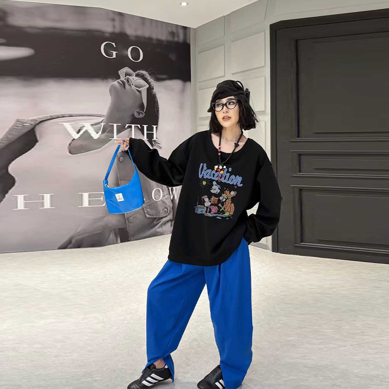 大码女装圆领卡通图案长袖卫衣