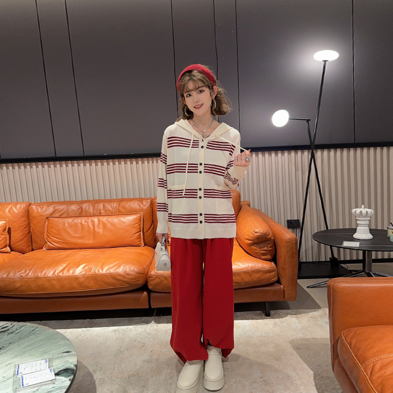 大码女装连帽长袖条纹针织衫