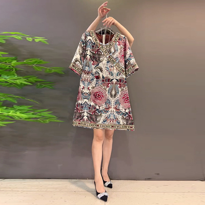 大码女装织带边斜盘扣花纹连衣裙
