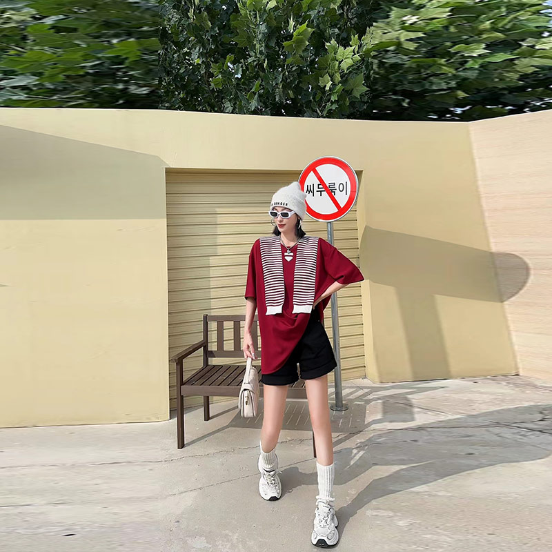 条纹披肩圆领短袖T恤衫套装