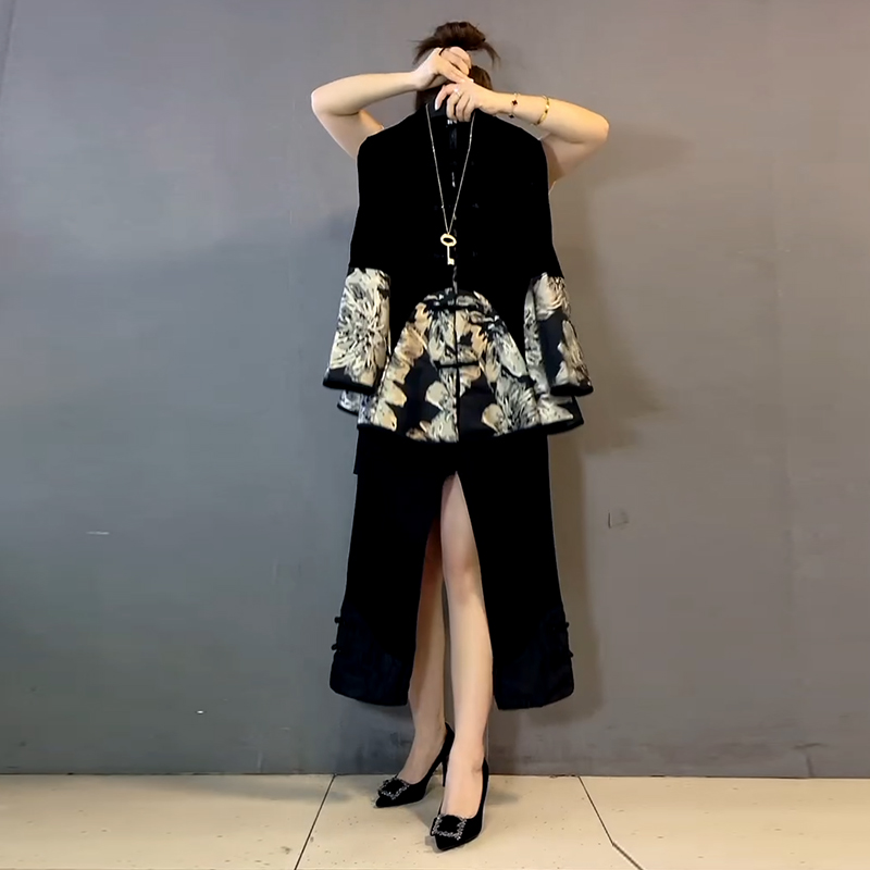 大码立领盘扣拼色上衣