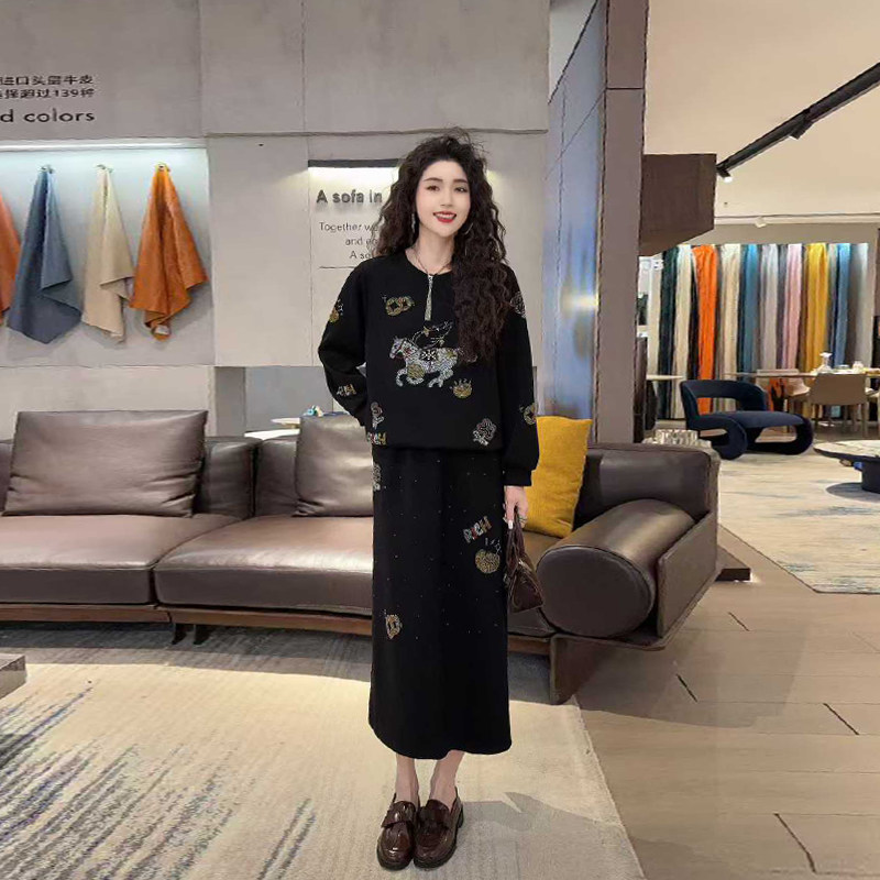 加肥胖MM亮钻图案长袖上衣半身裙韩版减龄大码女装黑色休闲两件套,女装/女士精品,大码套装,淘宝优惠券,粉丝福利购,淘宝优惠卷