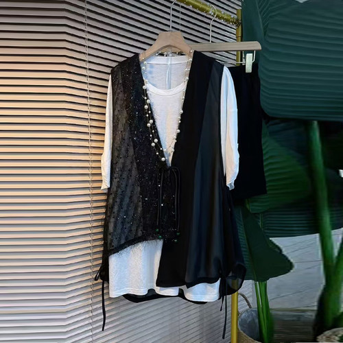 V领盘扣马甲半袖（三件套）短裤