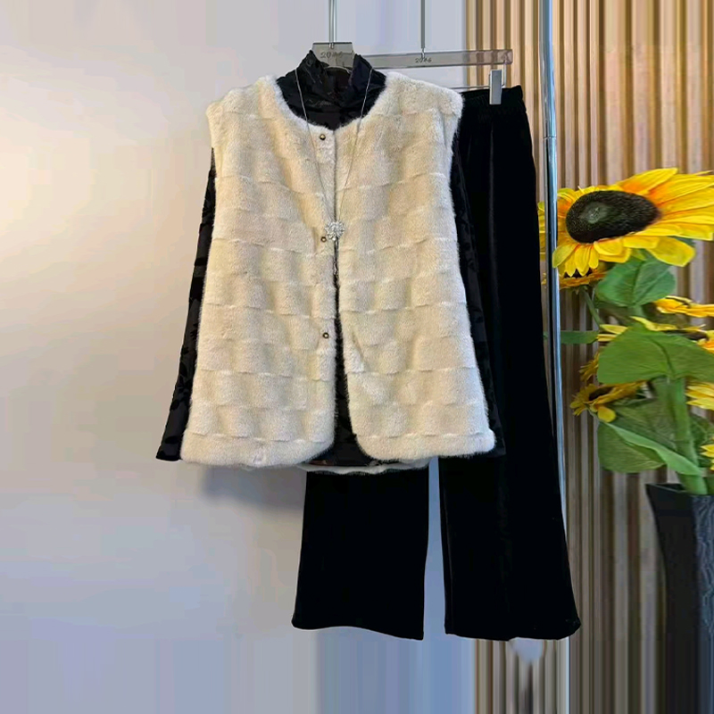 阔腿裤暗花小衫拼色边花纹马甲