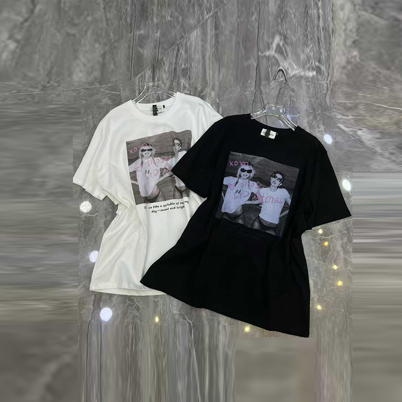 大码女装圆领短袖拼色图案上衣