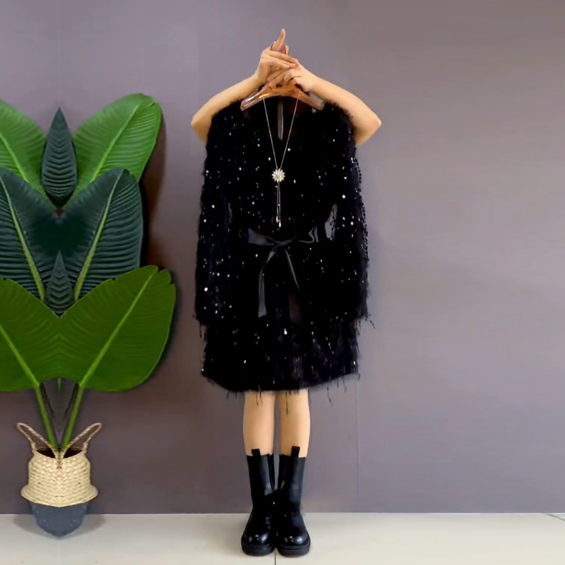 胖MM秋季亮片流苏连衣裙