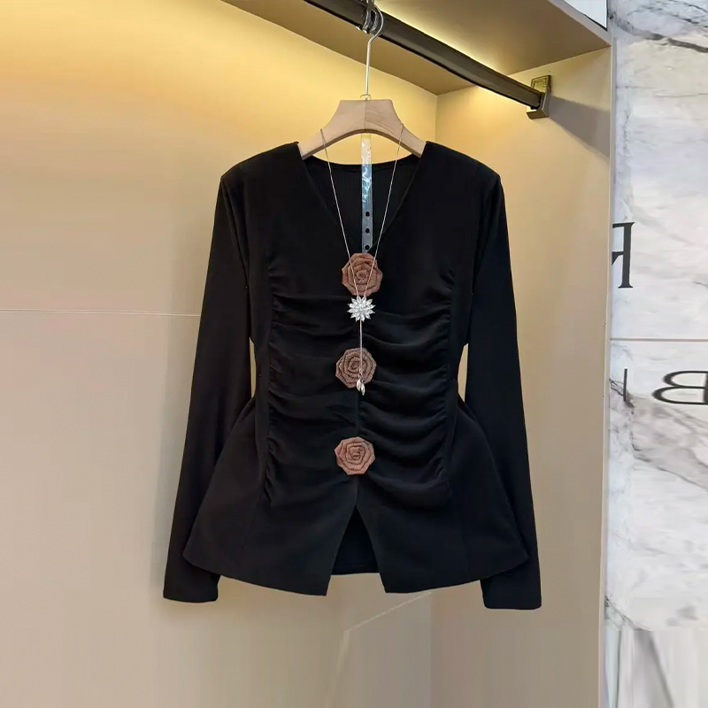 蝴蝶结纽扣侧压褶长袖小衫