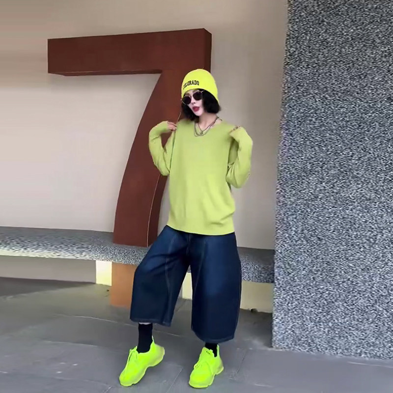 胖妹妹圆领长袖净版小衫