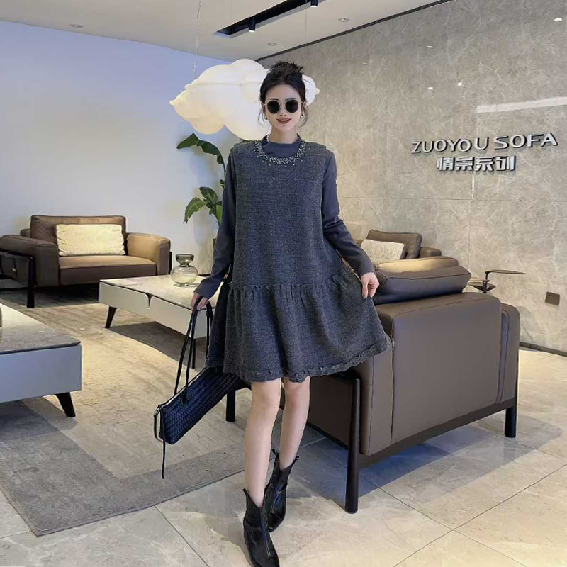 立领打底衫亮钻领拼裙摆马甲裙