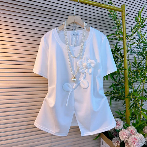 立体花朵侧压褶短袖上衣