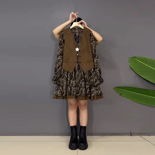 加肥女V领马甲微喇袖口碎花裙胖妹妹气质秋季款轻熟风洋气两件套