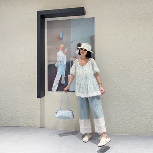 胖MM加肥圆领拼色蕾丝底摆碎花小衫 女装 韩版 甜美上衣 小众设计大码