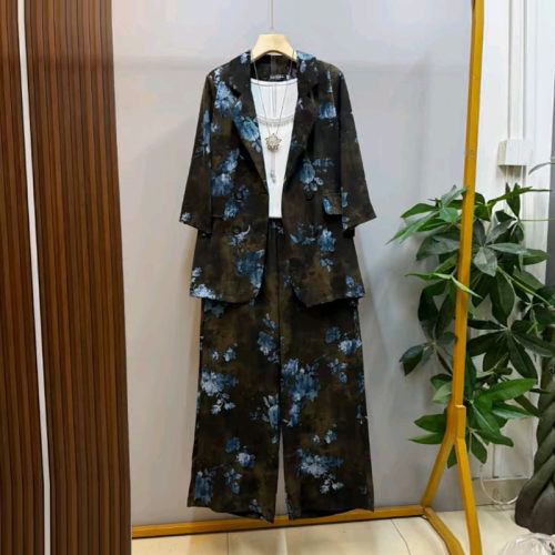 翻领七分袖西服上衣松紧腰长裤