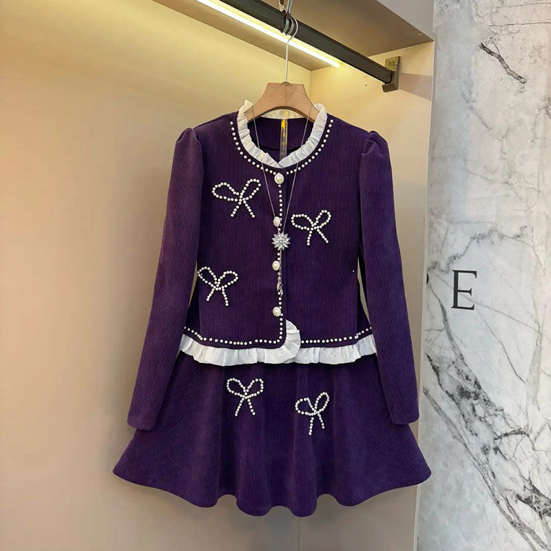 大码女装拼色领钉珠蝴蝶结长袖上衣短裙胖妹妹黑色显瘦减龄两件套,女装/女士精品,大码套装,淘宝优惠券,粉丝福利购,淘宝优惠卷