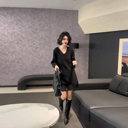 大码女装V领蕾丝边长袖大衫