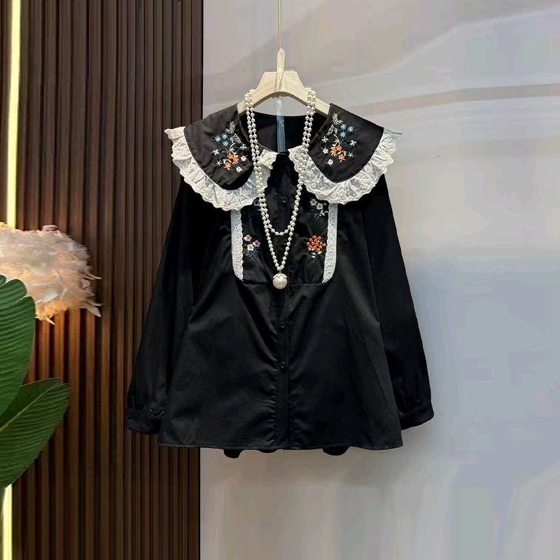 加肥娃娃领拼色边长袖衬衫