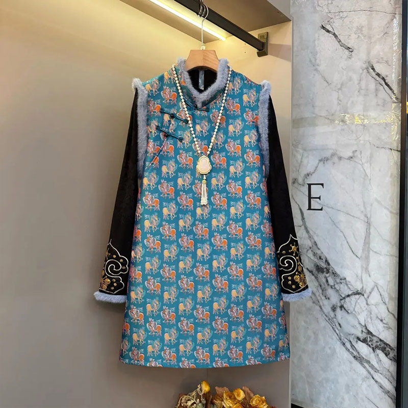 毛毛袖口打底衫两件套立领马甲裙