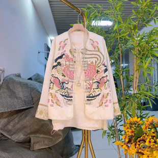 加大码女装亮钻盘扣刺绣国风马甲胖妹妹复古风新春款拼色袖口小衫