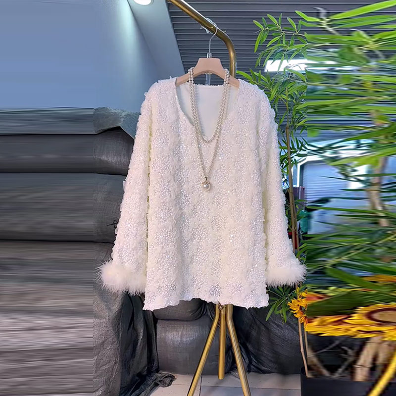 大码女装V领毛边袖口上衣