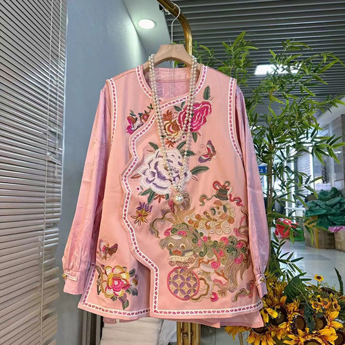 圆领刺绣花朵国风马甲盘扣袖小衫