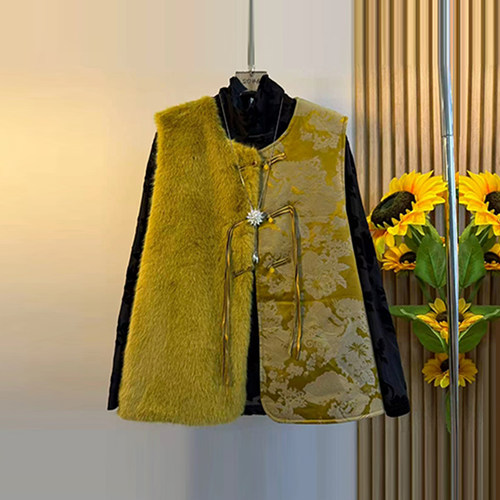 毛毛拼接花AB版马甲高领暗花小衫