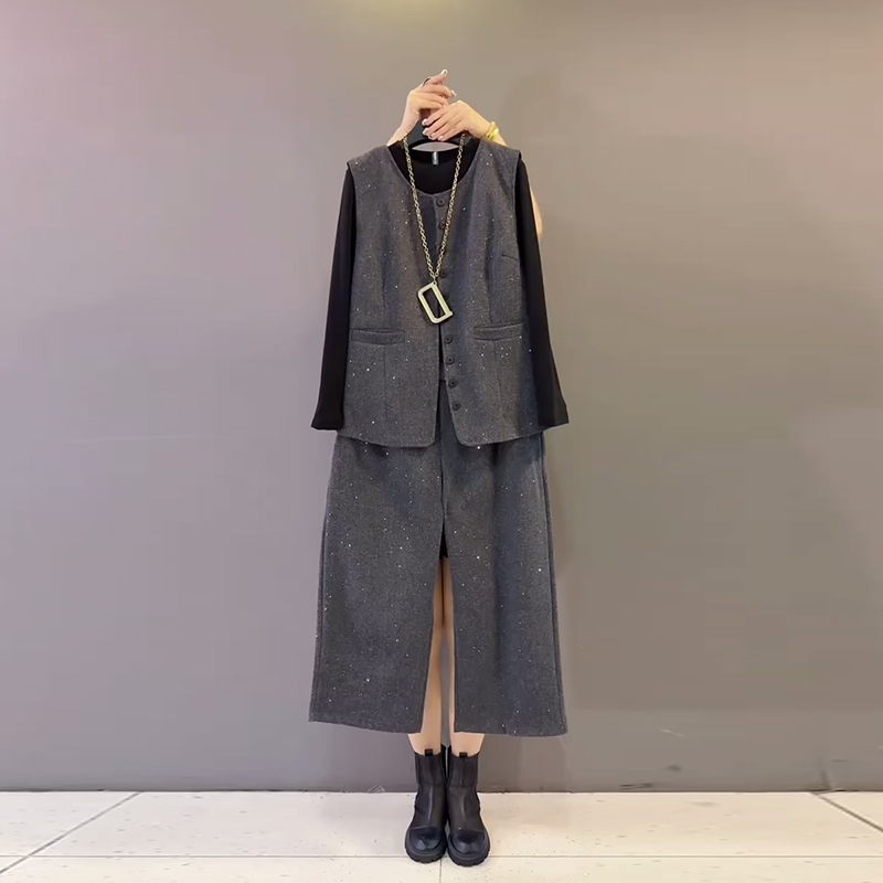 纽扣马甲高领长袖打底衫阔腿长裤