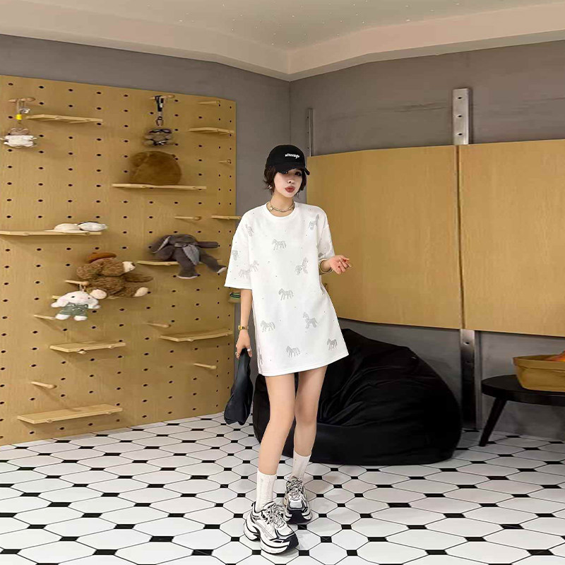 大码女装亮钻图案圆领短袖上衣胖妹妹韩版减龄百搭宽松休闲T恤衫,女装/女士精品,大码内搭,淘宝优惠券,粉丝福利购,淘宝优惠卷