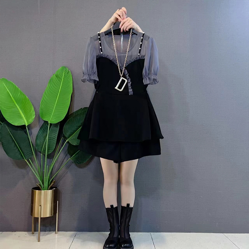 拼接钉珠吊带假两件上衣短裤套装