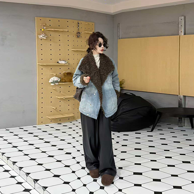 加大码女装毛毛内里大翻领长袖牛仔外套胖妹妹欧洲站洋气开衫上衣