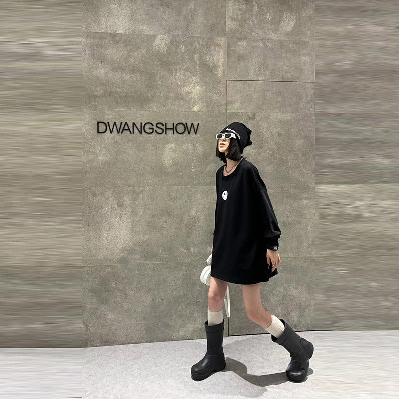 加肥大码女装韩版休闲圆领笑脸字母卫衣胖妹妹宽松显瘦时尚大衫潮,女装/女士精品,大码内搭,淘宝优惠券,粉丝福利购,淘宝优惠卷