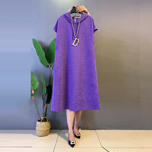 2026胖妹妹V领连帽坑条坎袖 220斤大码 夏季 直筒简约净版 连衣裙 女装