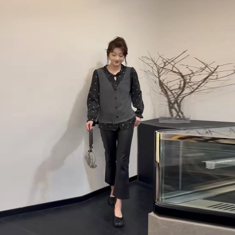 加大码女装拼色马甲荷叶领假两件上衣胖妹妹韩版气质显瘦百搭小衫,女装/女士精品,大码内搭,淘宝优惠券,粉丝福利购,淘宝优惠卷