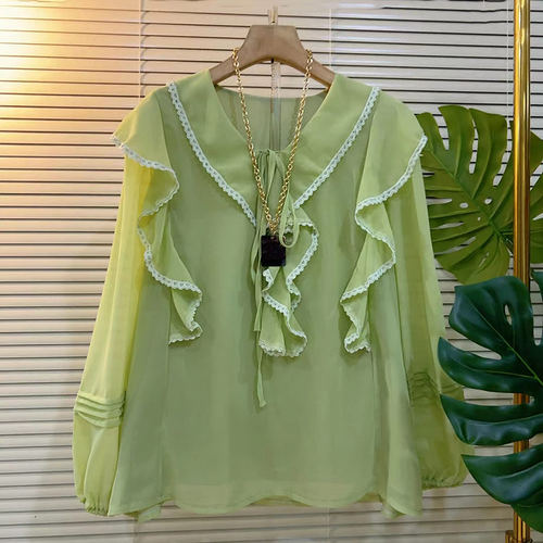 胖妹妹V领荷叶肩长袖小衫