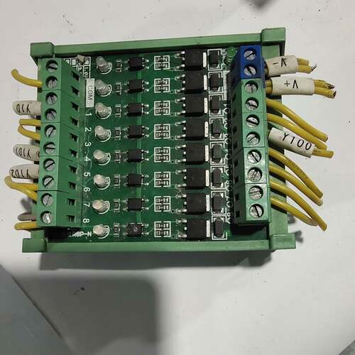 可维修8PLC SV-5A1R8P-N，路晶体管放大板光电隔离控制电