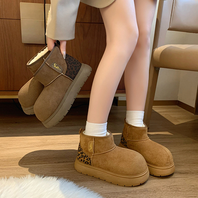 韩版丑萌大头厚底雪地靴女鞋2025新款冬季皮毛一体加绒加厚大棉鞋