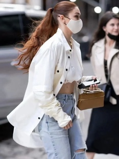 纽约大厦百搭头层牛皮饭盒包Gigi同款 简约单肩斜挎Loro手提小方包